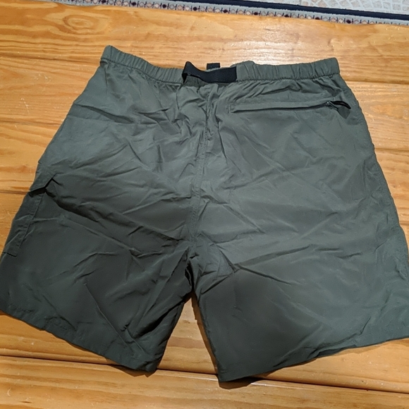 Men's extra large olive green hiking shorts - Picture 3 of 3
